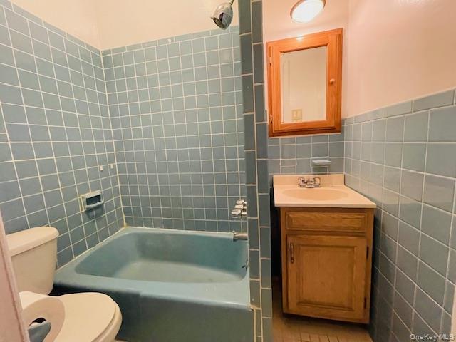 68-68 76th Street Property Photo 13