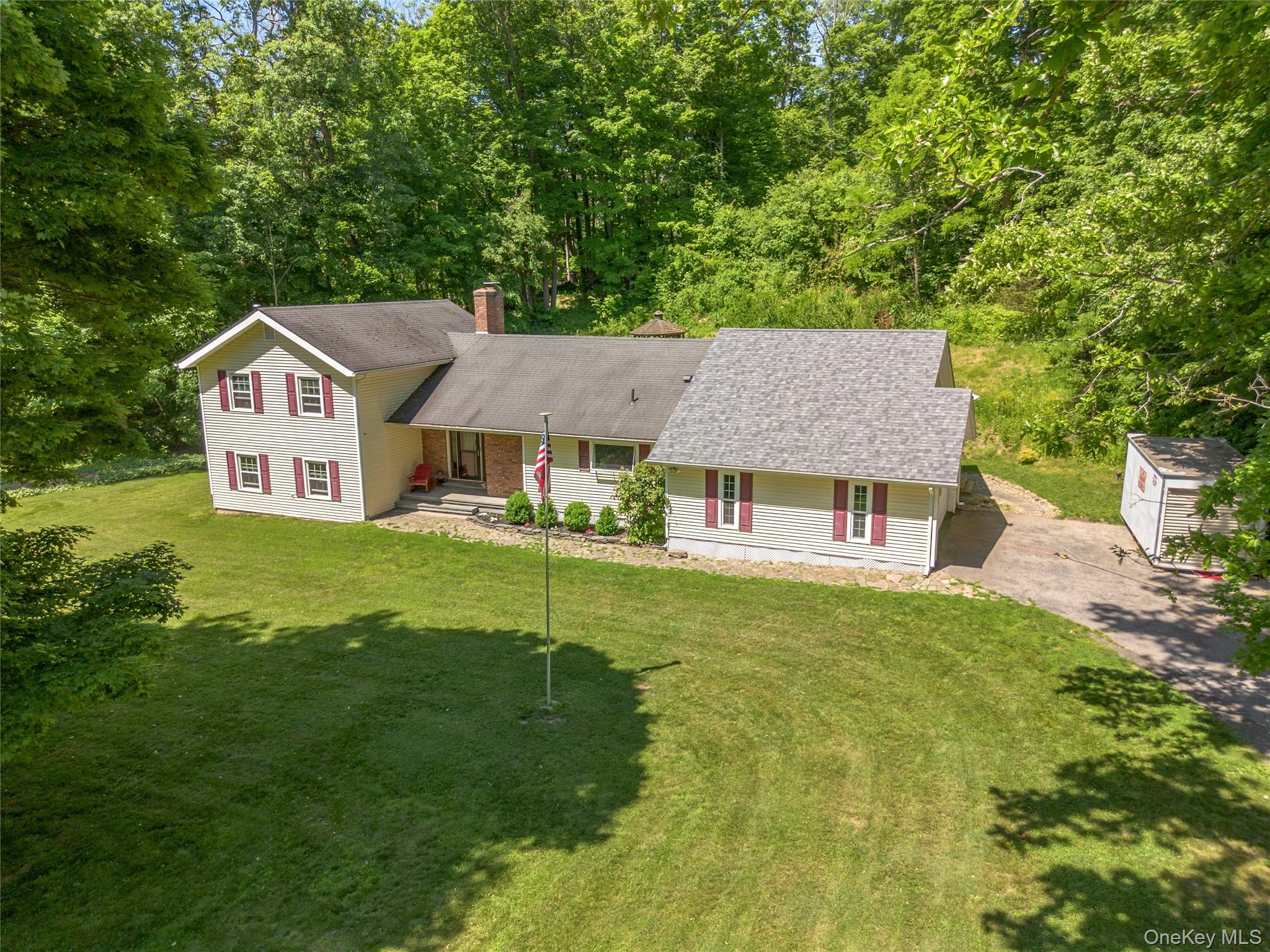 21 Straub Drive Property Photo 35