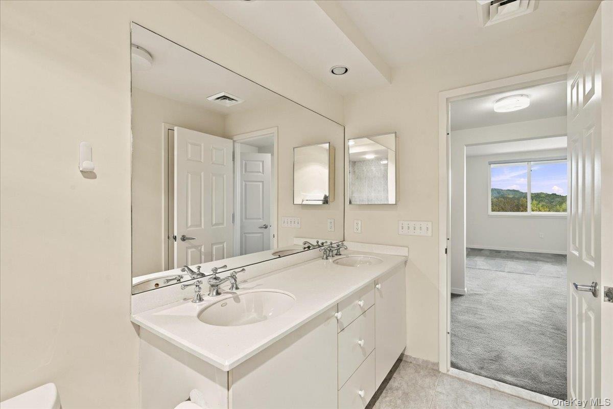 100 Harbor View Drive 651 Property Photo 22