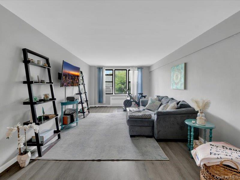 270 N Broadway 6h Property Photo 3