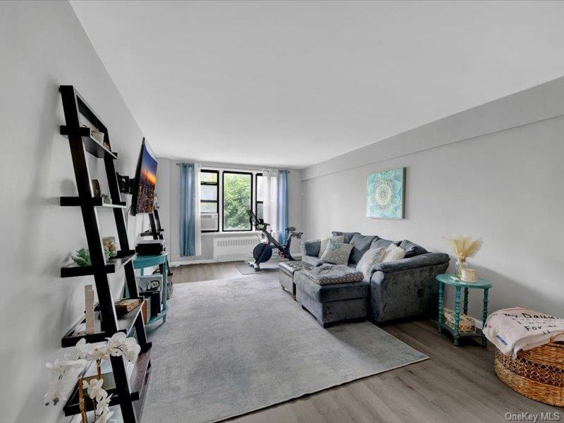 270 N Broadway 6h Property Photo 4