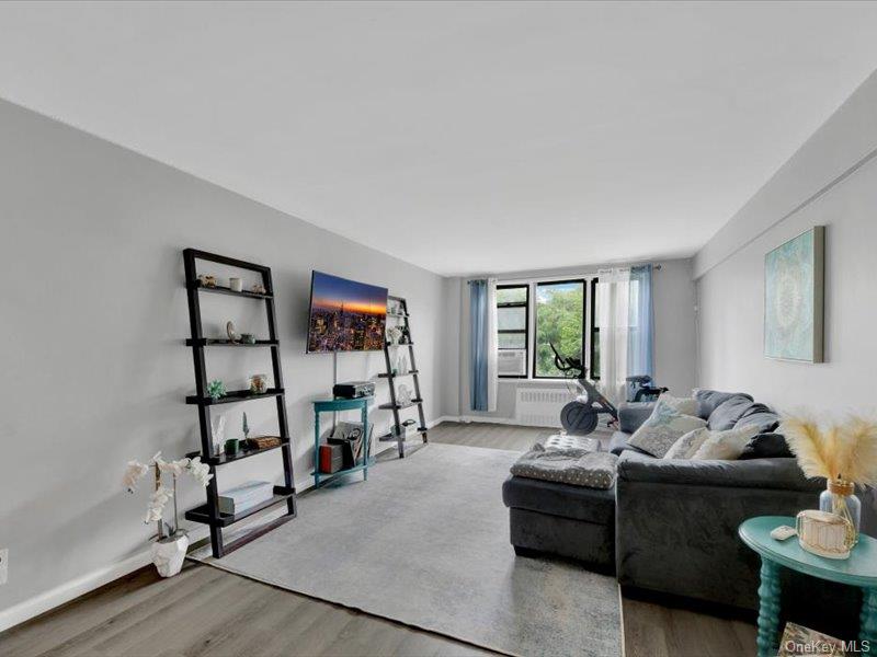 270 N Broadway 6h Property Photo 5