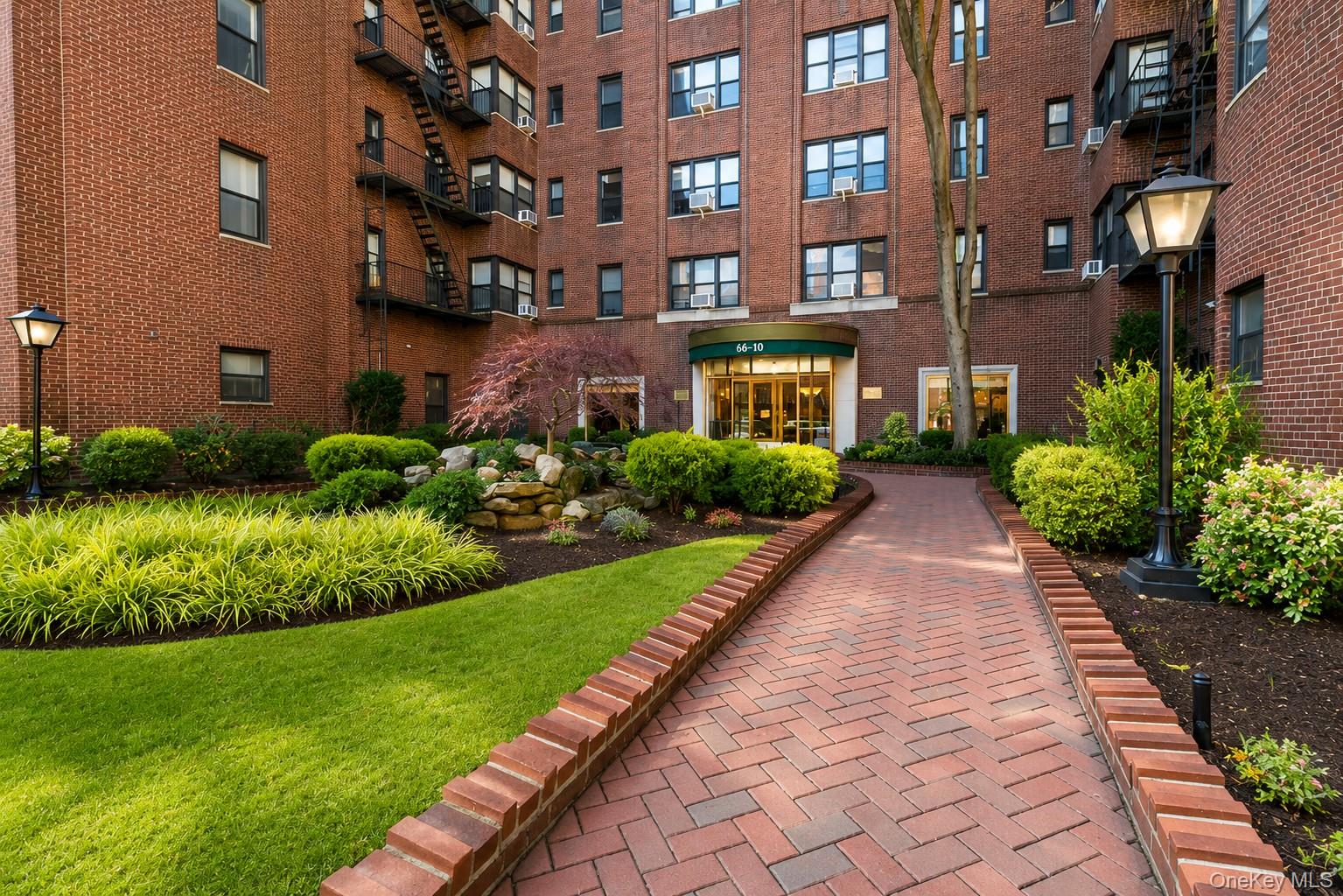69-10 Yellowstone Boulevard 505 Property Photo 1