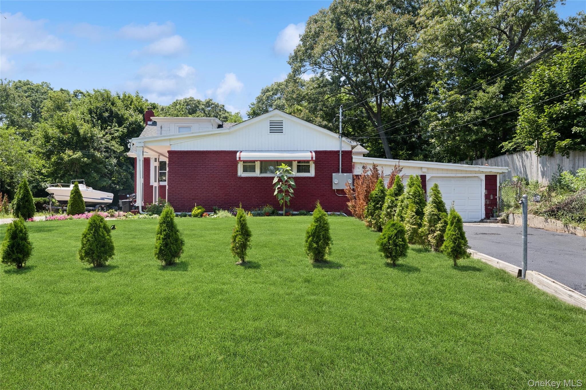 71 11th Avenue Property Photo 2