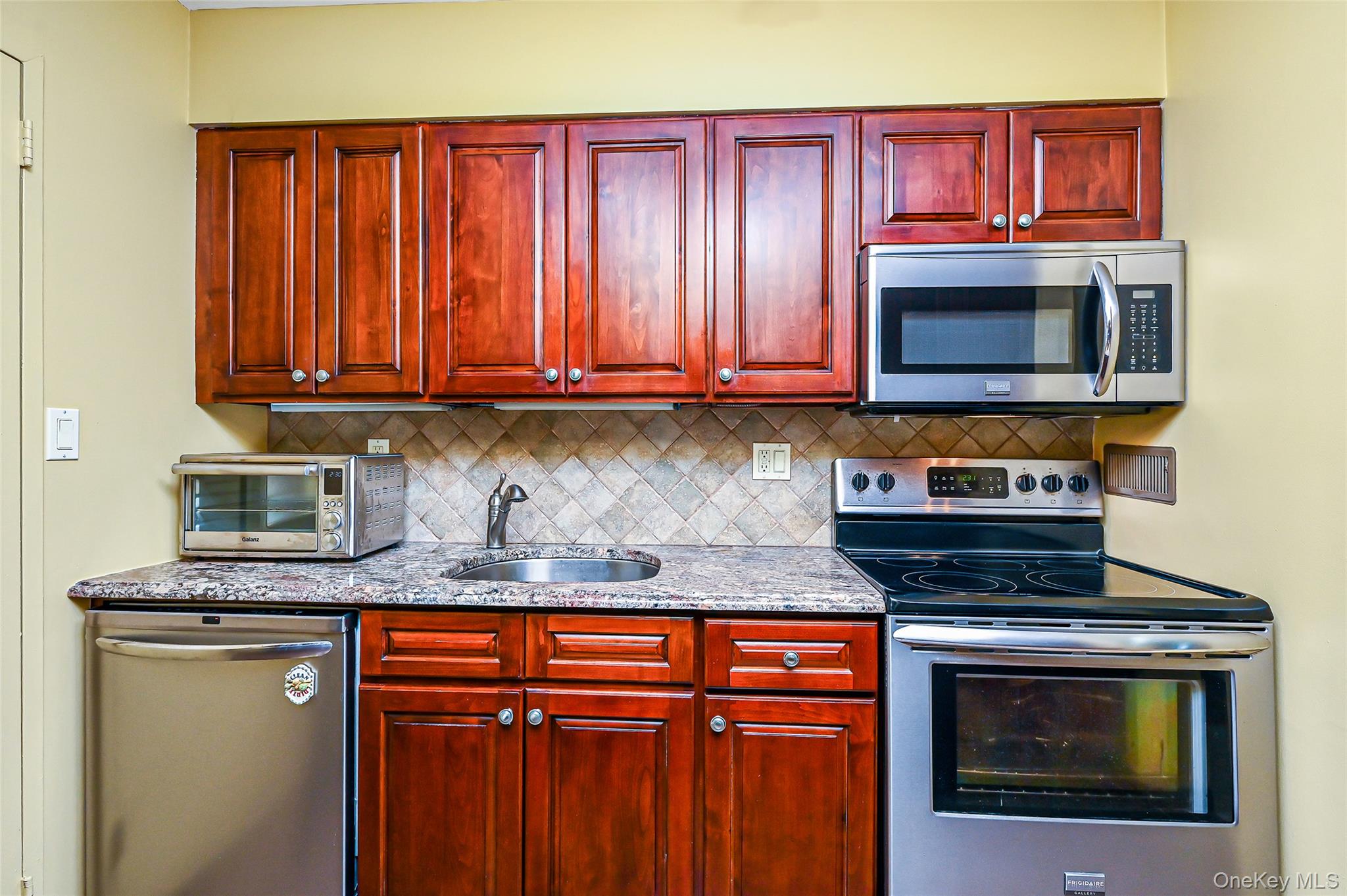 360 Shore Road 4k Property Photo 4