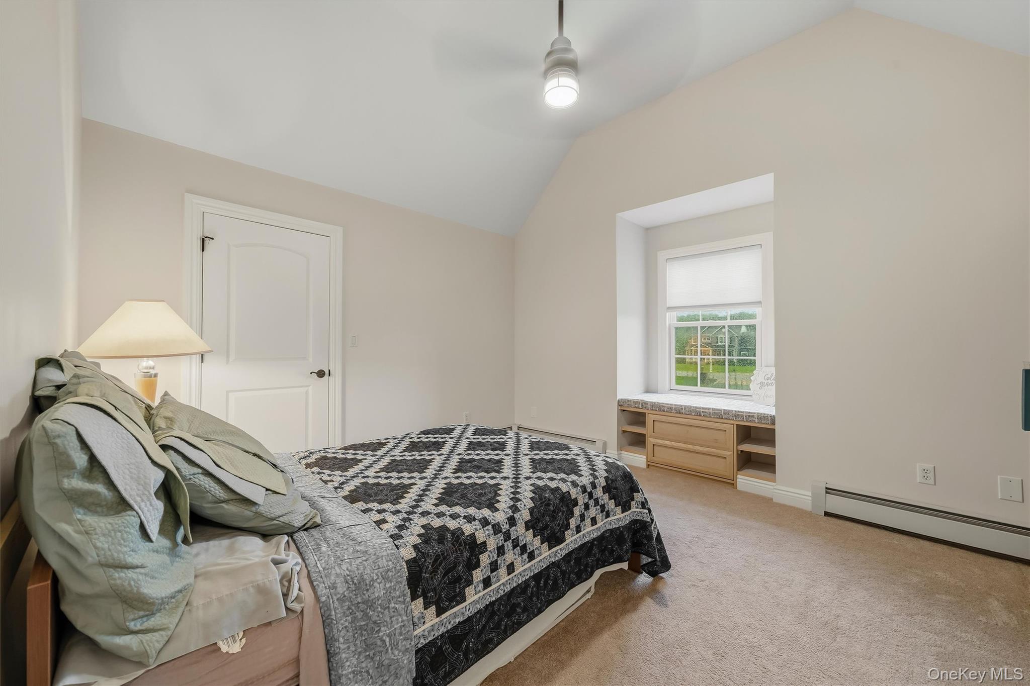 16 Canterbury Lane Property Photo 32