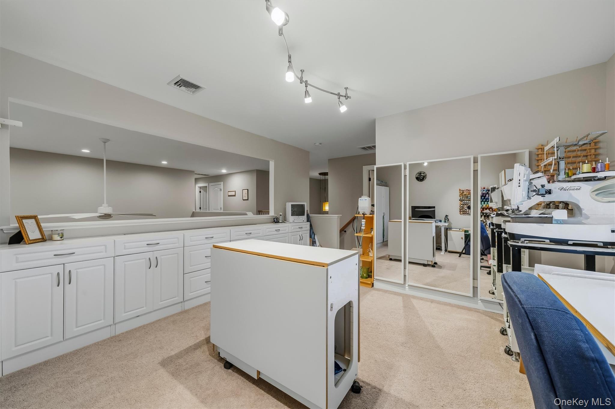 16 Canterbury Lane Property Photo 38