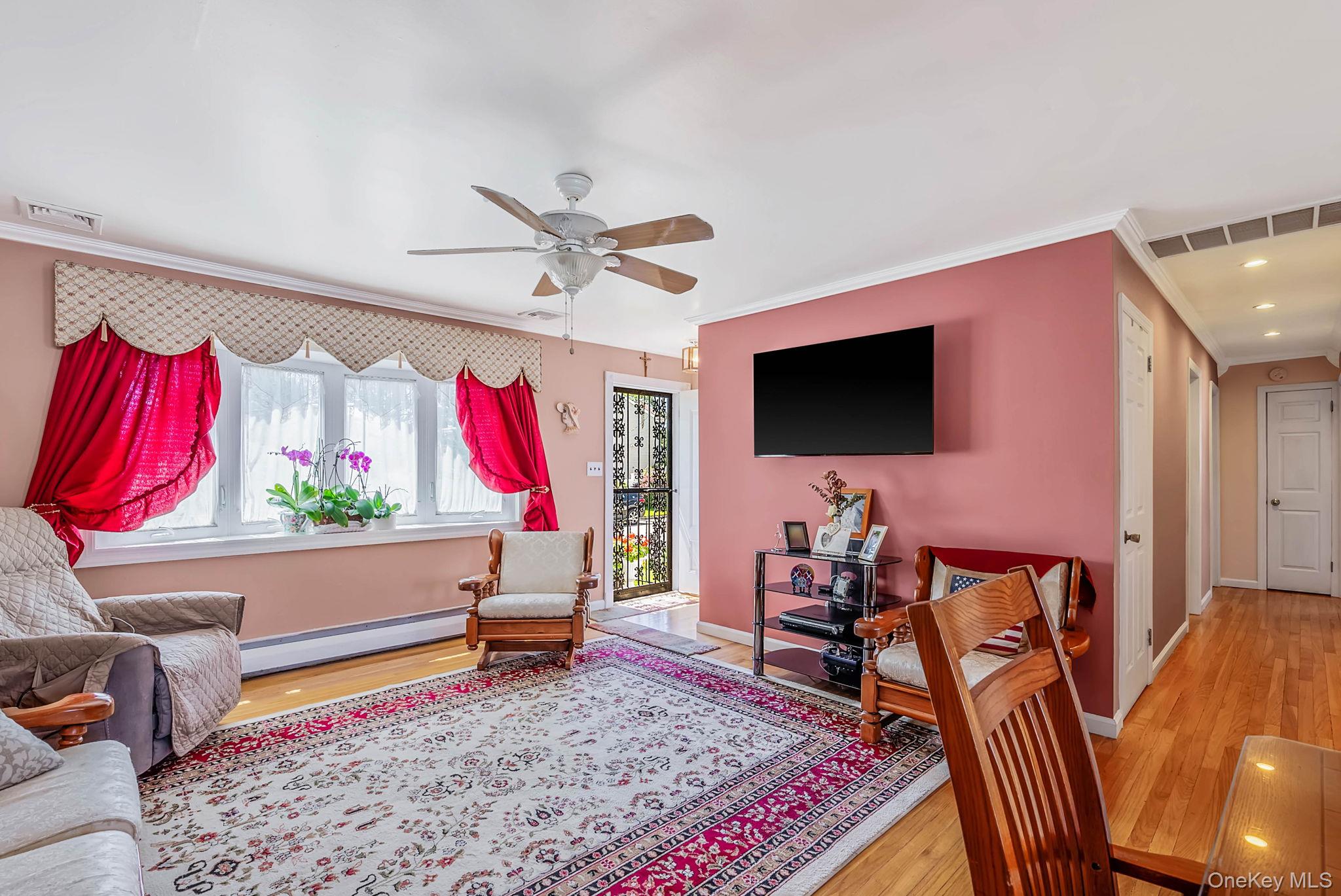 266 Albert Street Property Photo 8