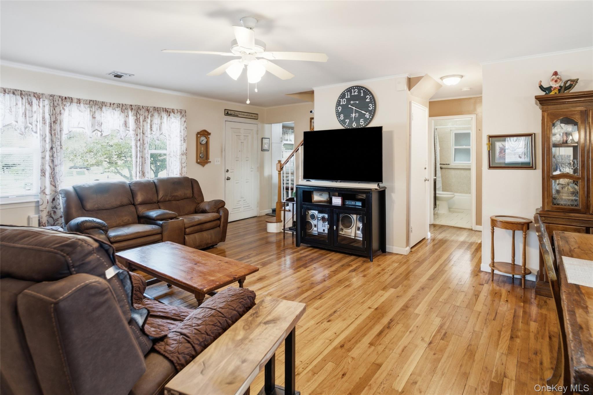 790 Woodside Drive Property Photo 8