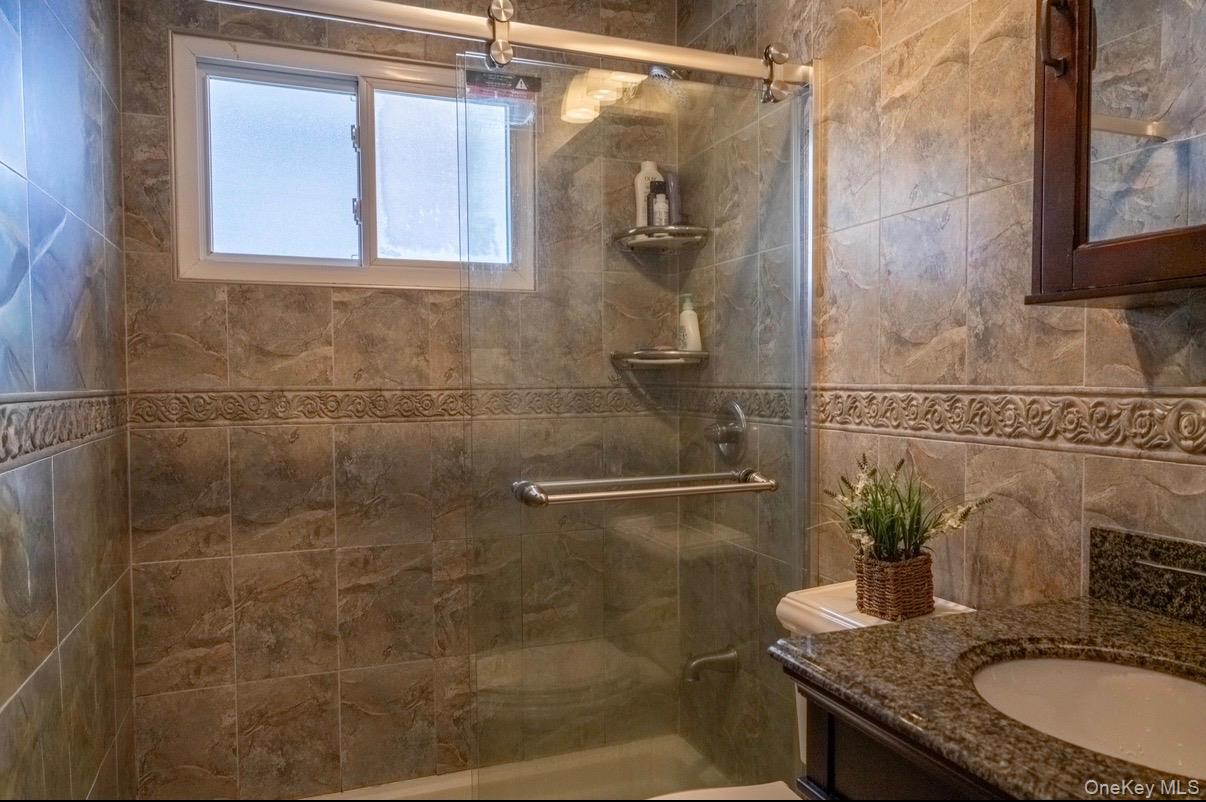 932 Cherry Lane Property Photo 7