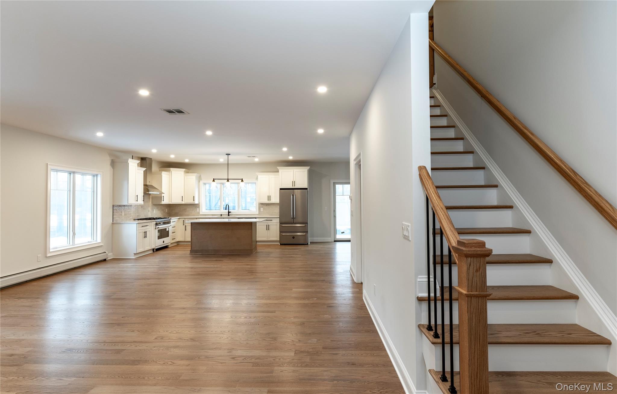 352 Holt Drive Property Photo 16