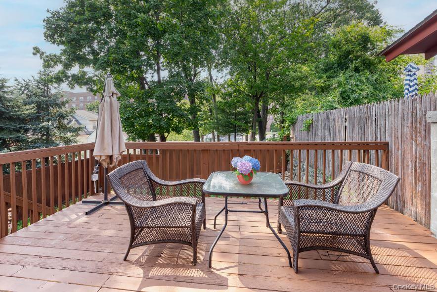 5637 Delafield Avenue Property Photo 1