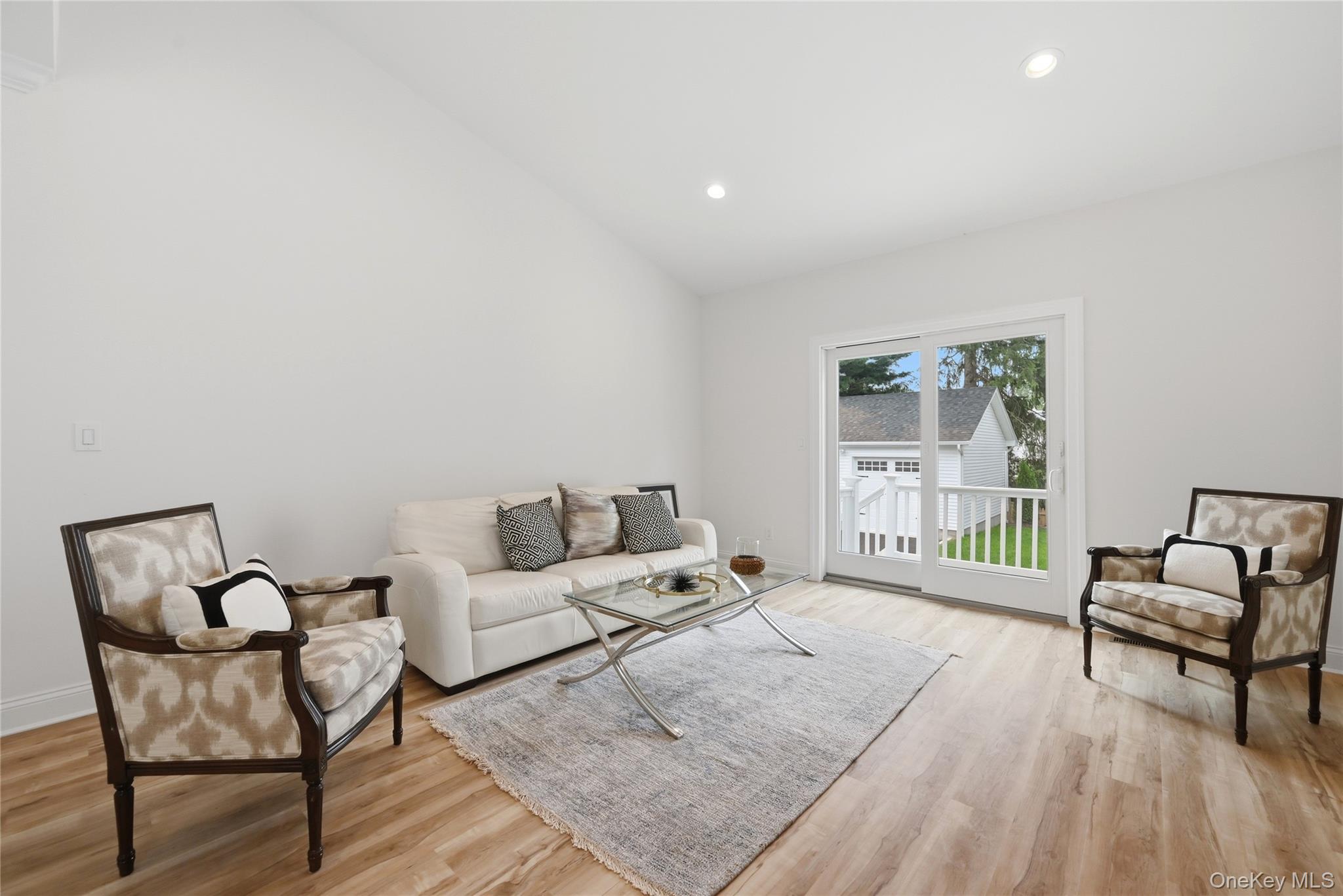47 Central Parkway Property Photo 14