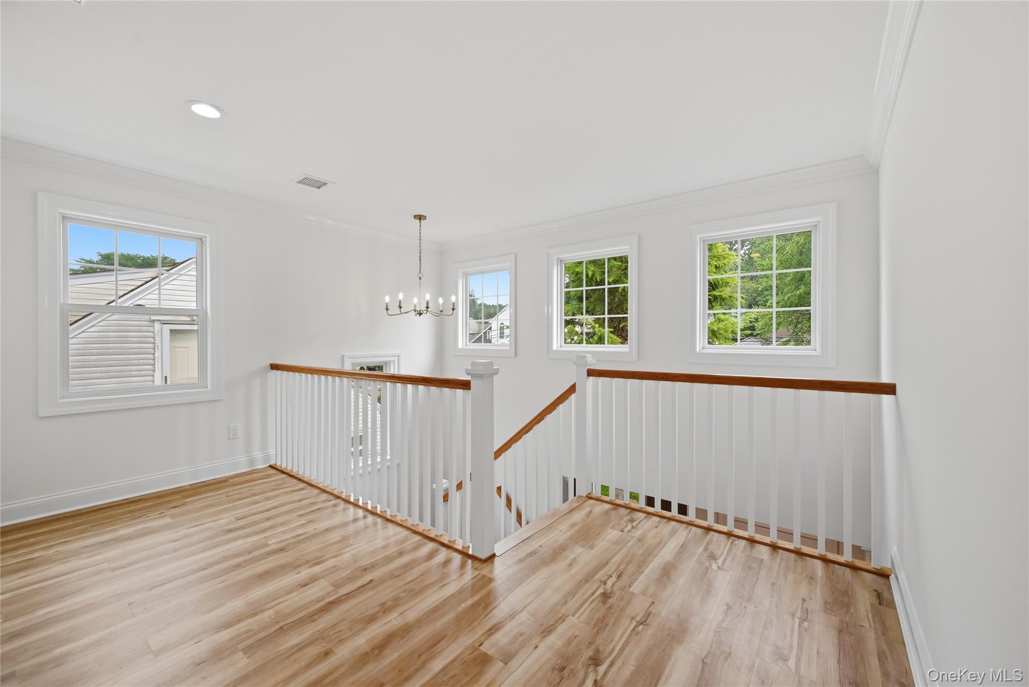 47 Central Parkway Property Photo 28