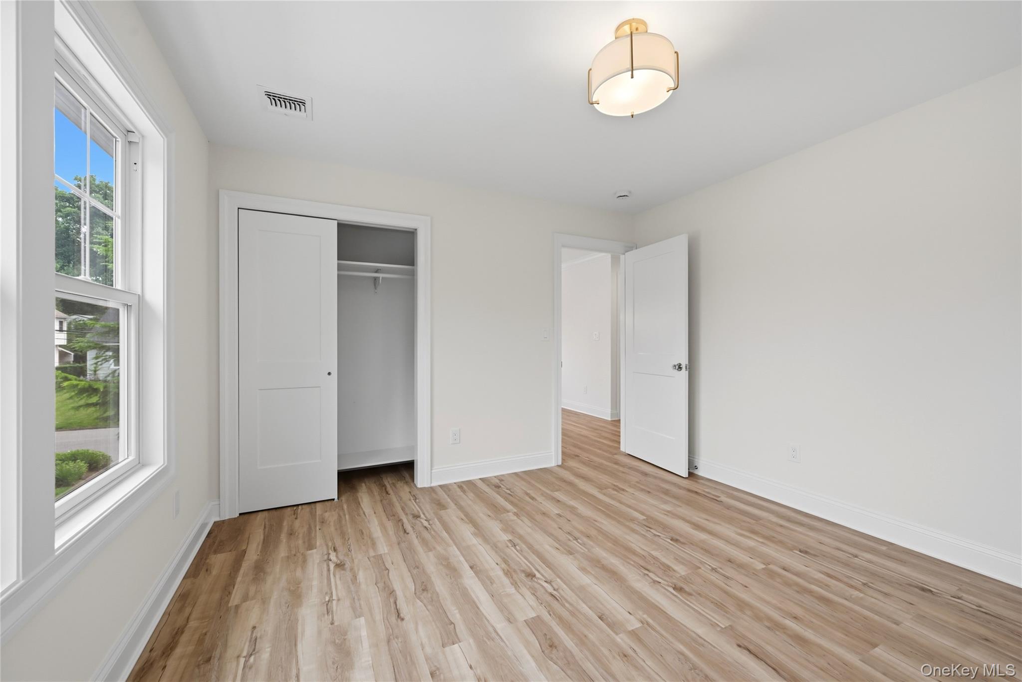 47 Central Parkway Property Photo 30