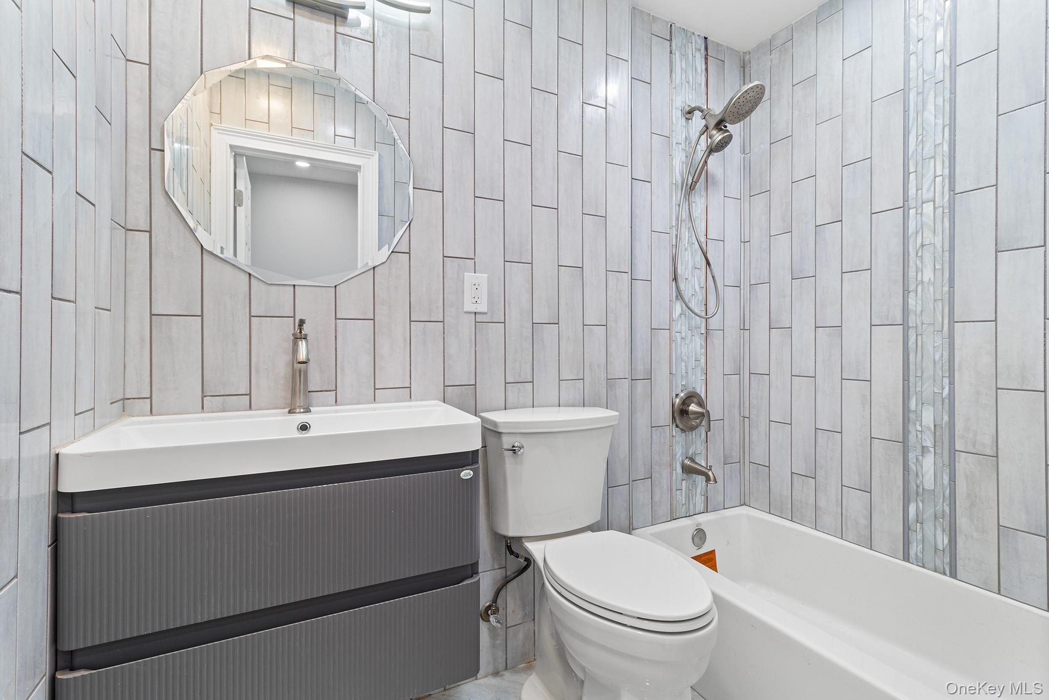 2378 E 70th Street Property Photo 17