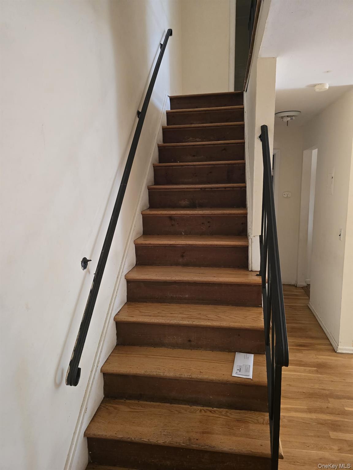 152 Kearsing Parkway B Property Photo 7