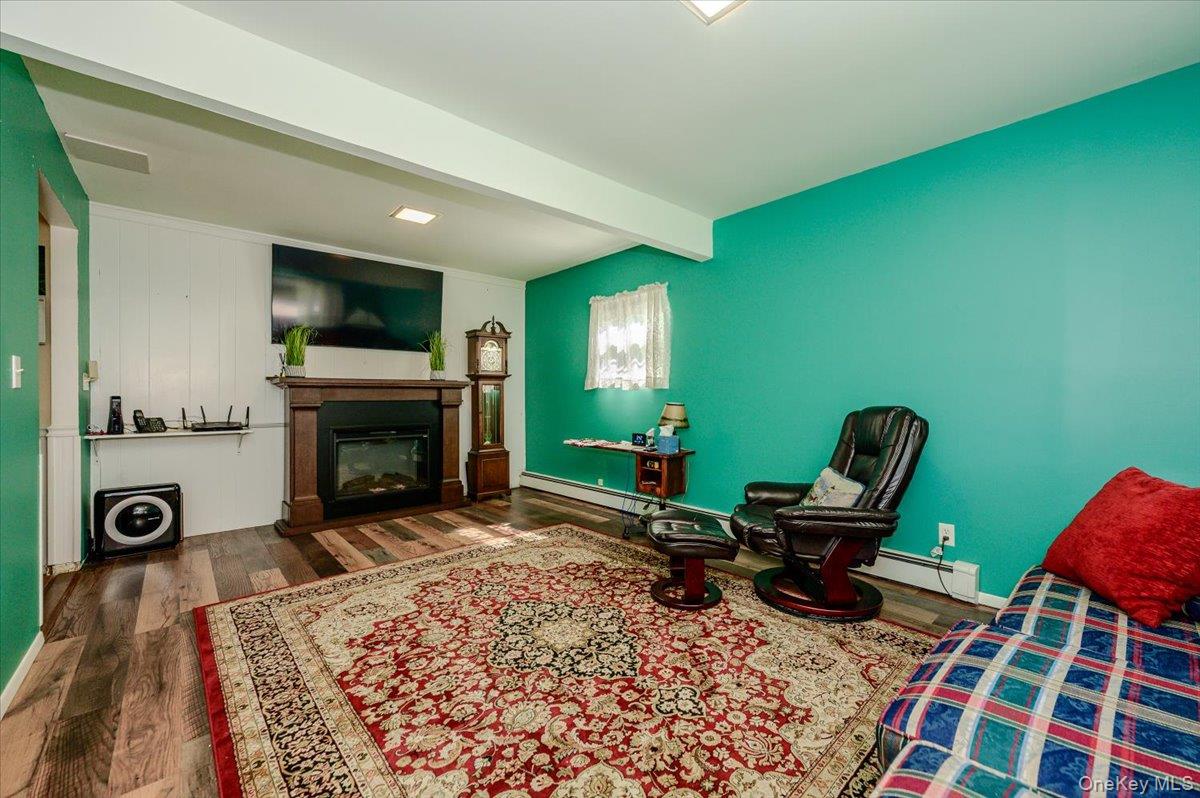 14 Akron Place Property Photo 7