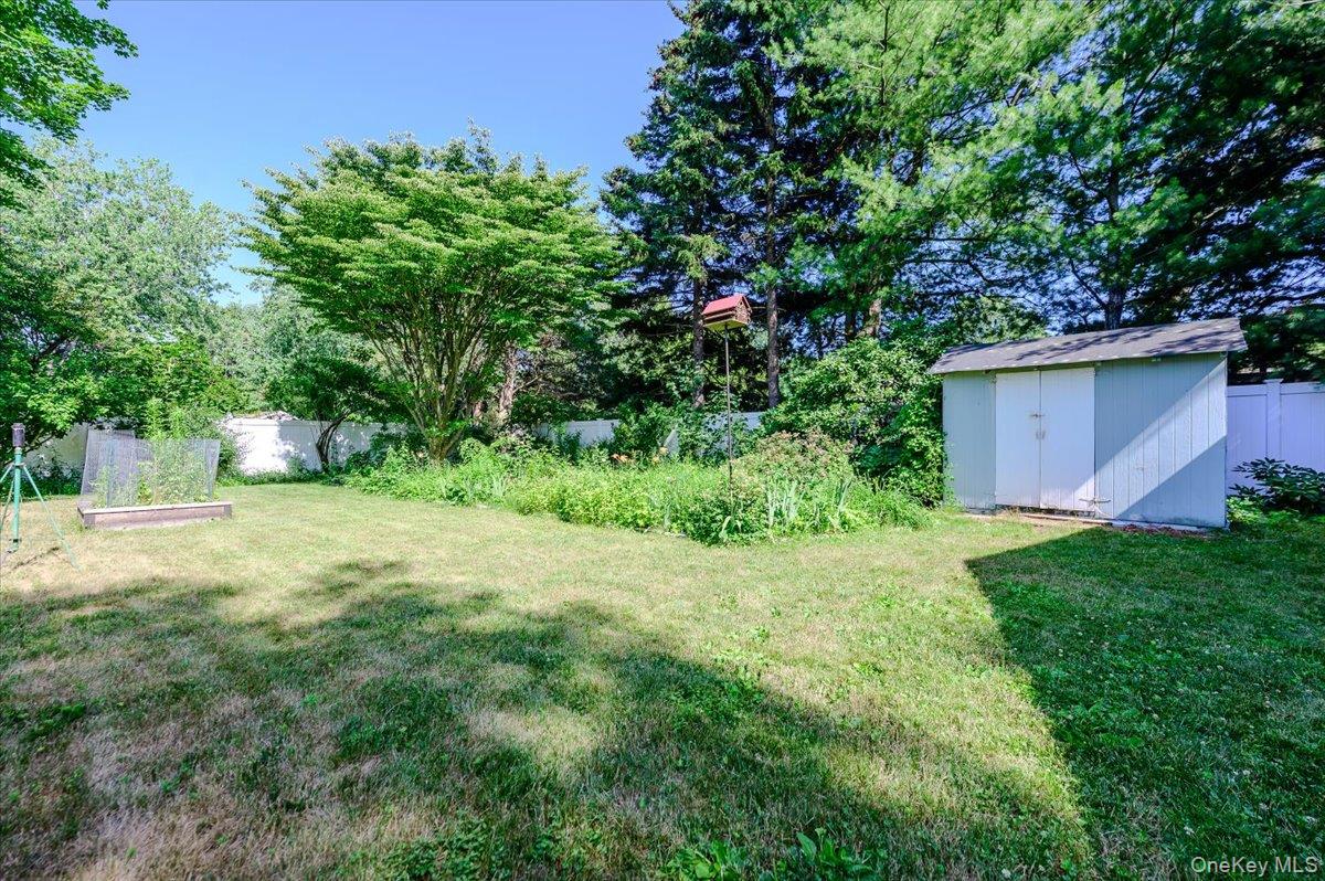 14 Akron Place Property Photo 17