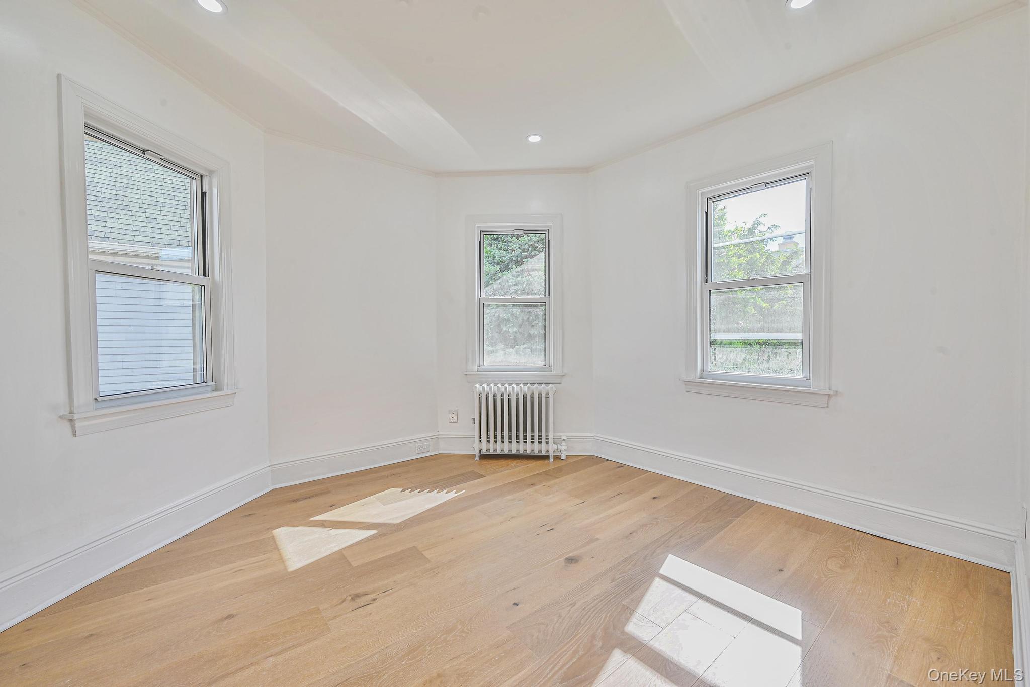 108 N Forest Avenue Property Photo 14