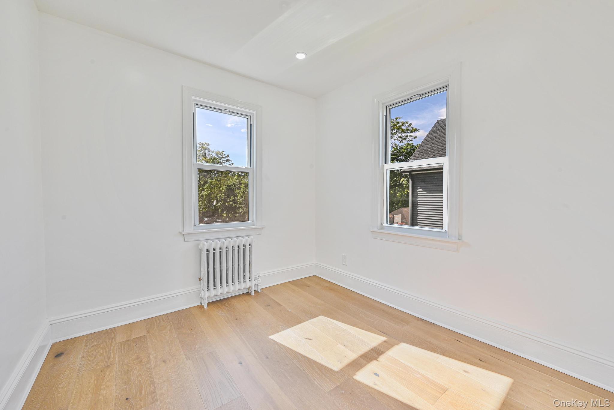 108 N Forest Avenue Property Photo 20