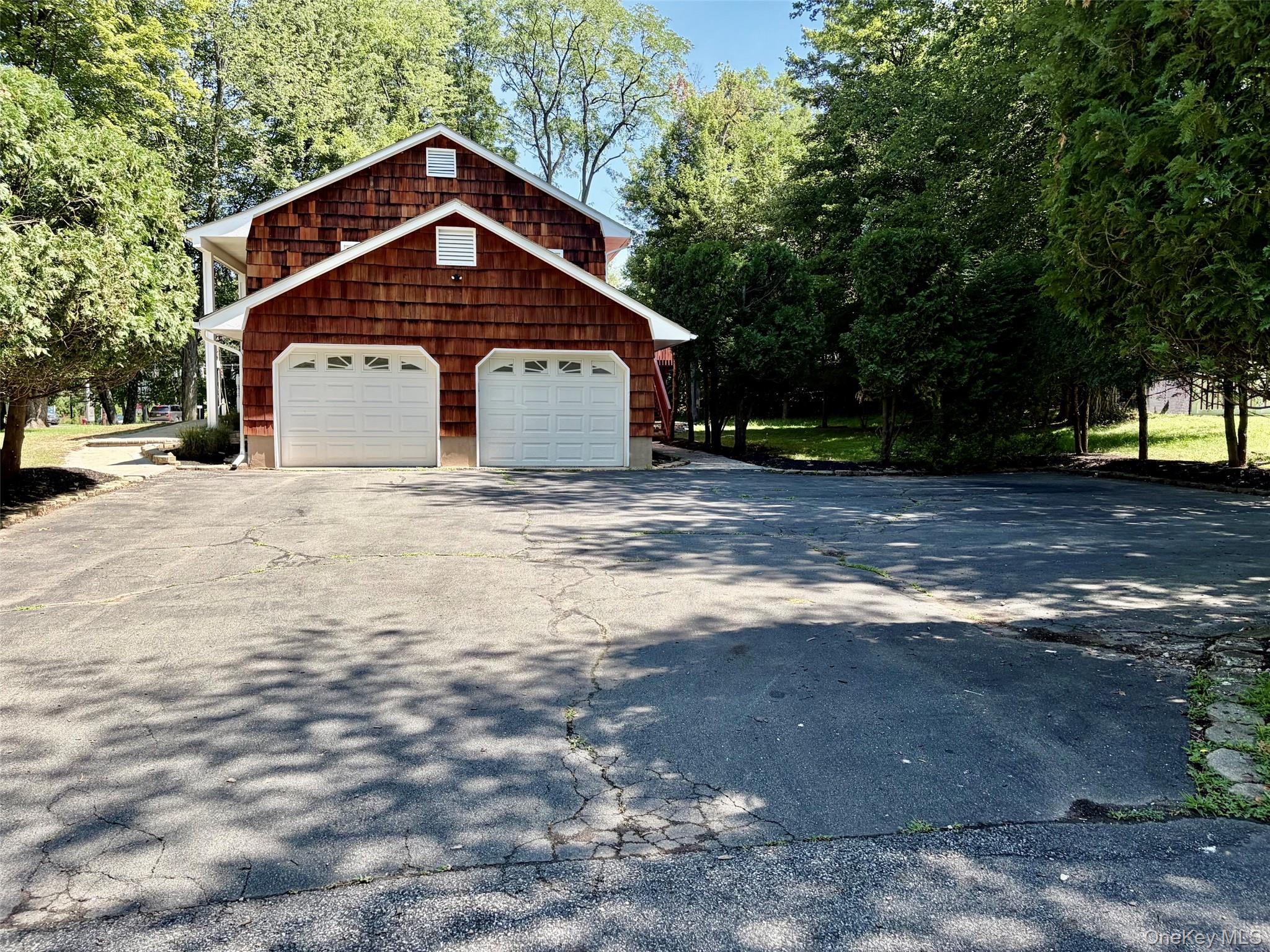 251 Kings Highway Property Photo 21