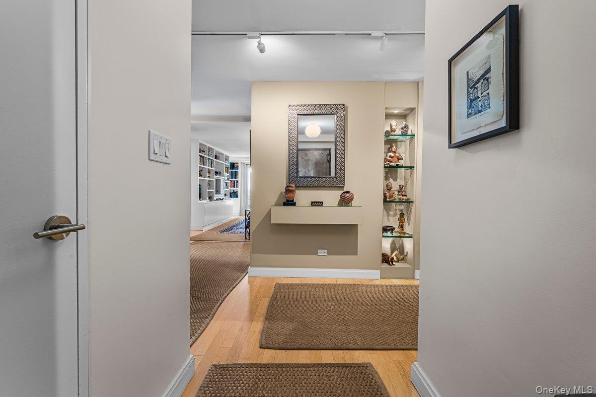 2575 Palisade Avenue 12ab Property Photo 2