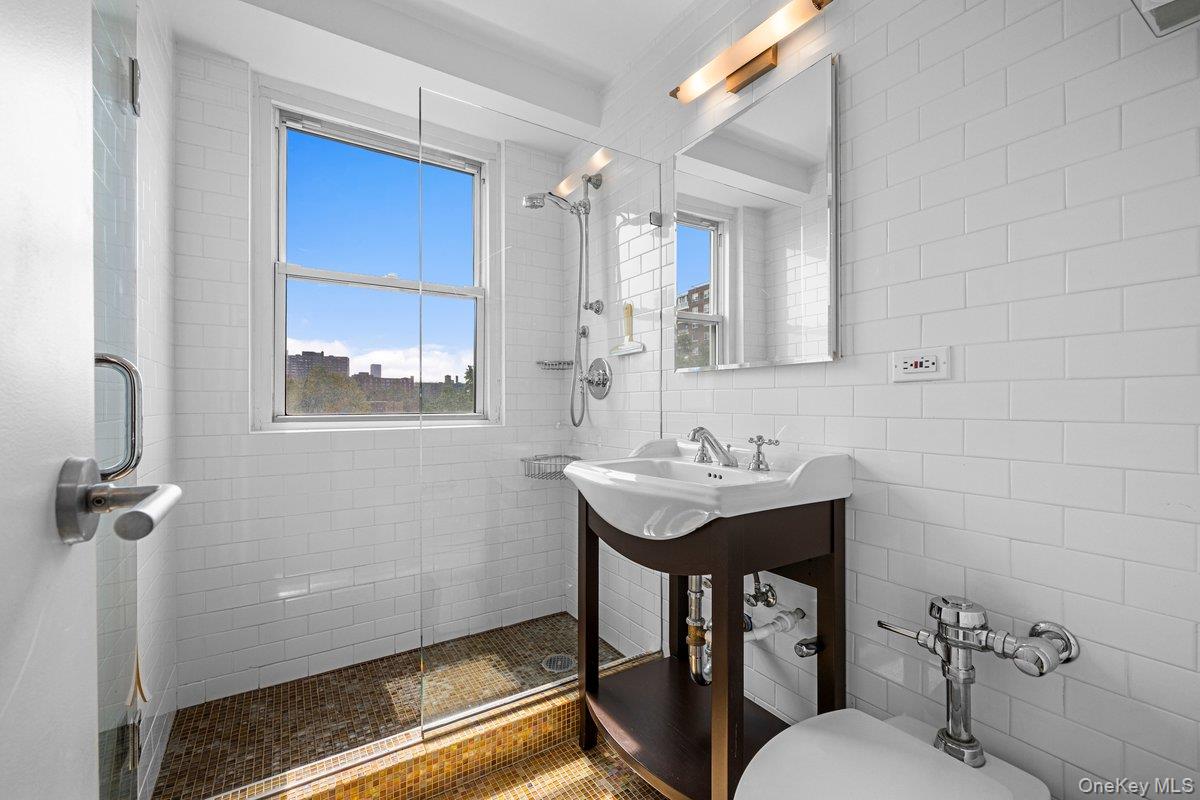 2575 Palisade Avenue 12ab Property Photo 24