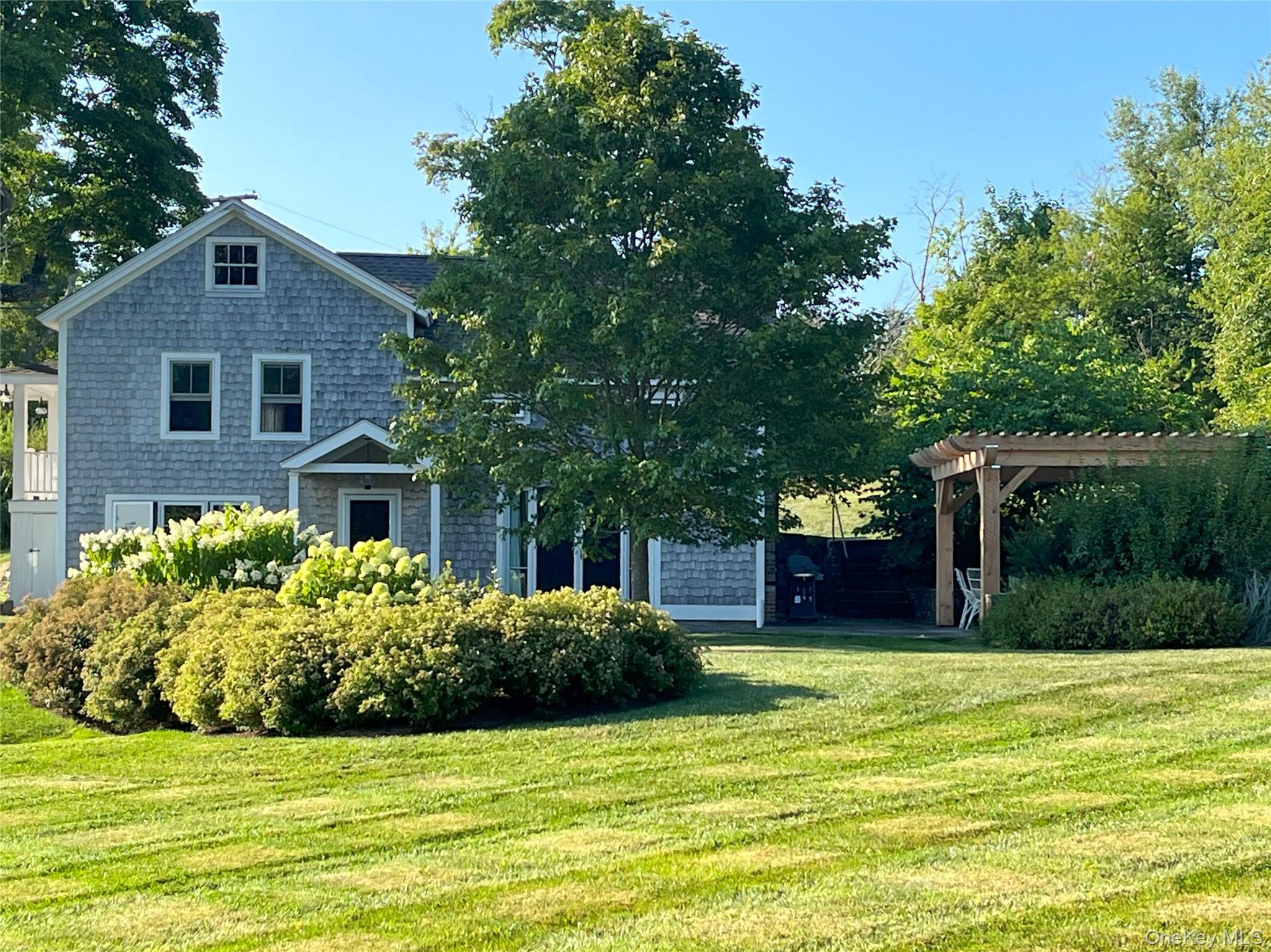 314 Schoolhouse Road Property Photo 2