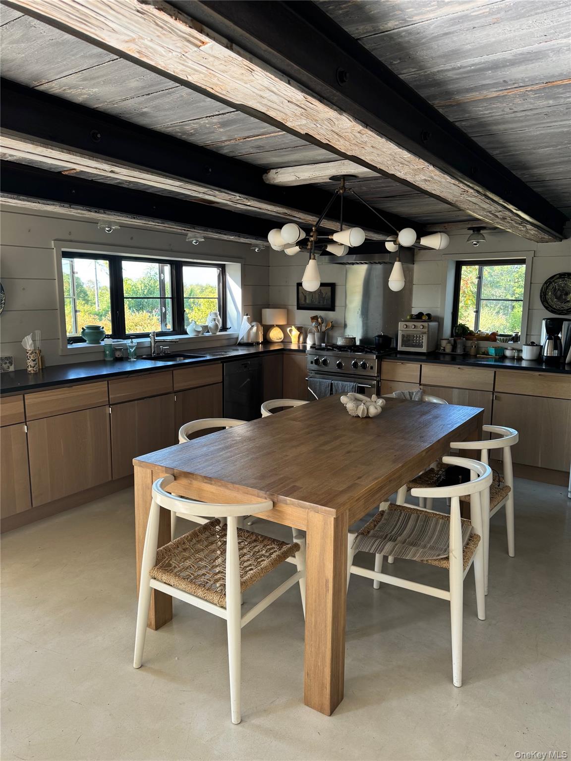 314 Schoolhouse Road Property Photo 14