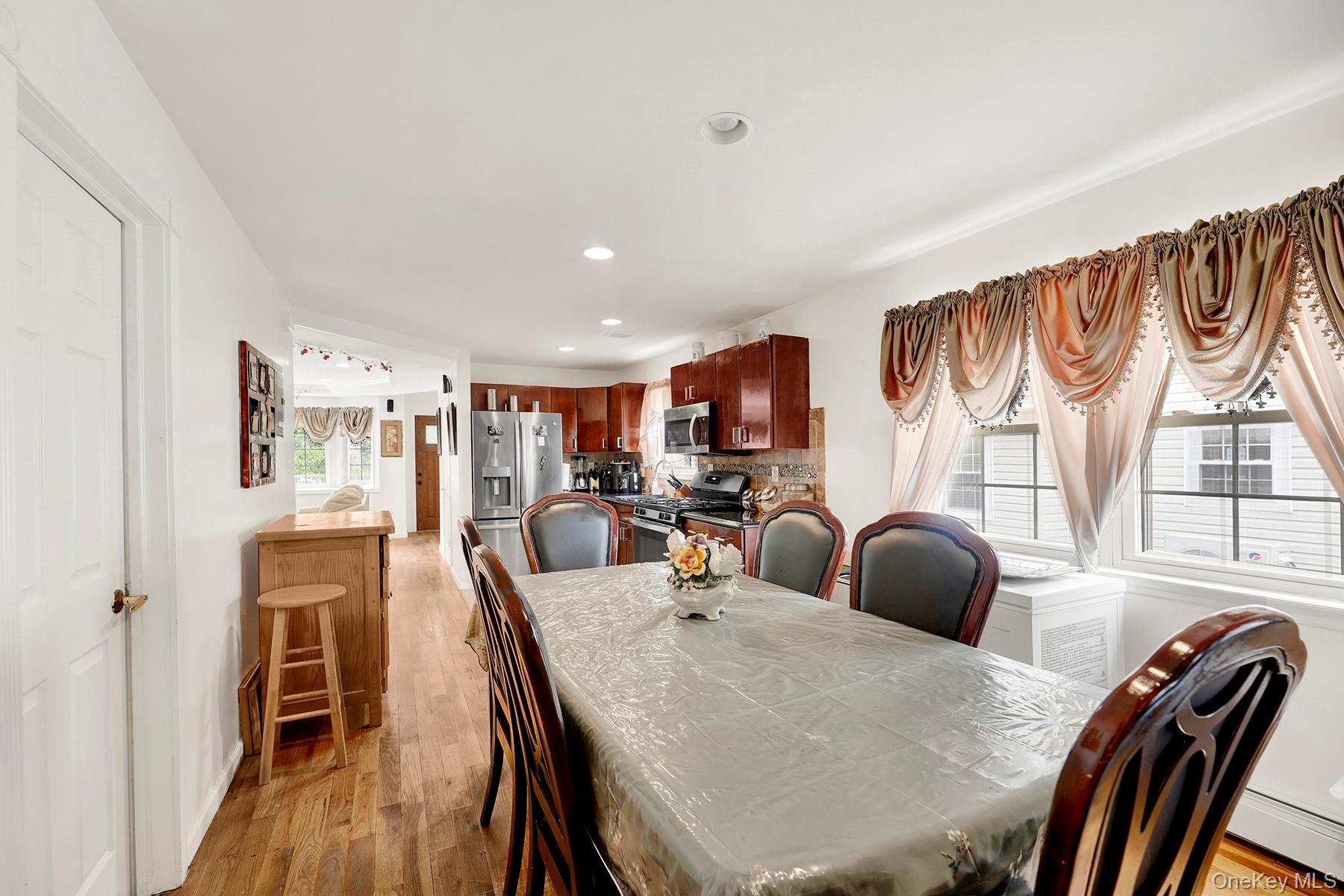 15714 Baisley Boulevard Property Photo 8