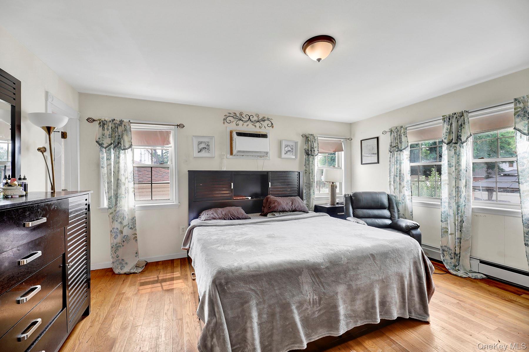 15714 Baisley Boulevard Property Photo 10
