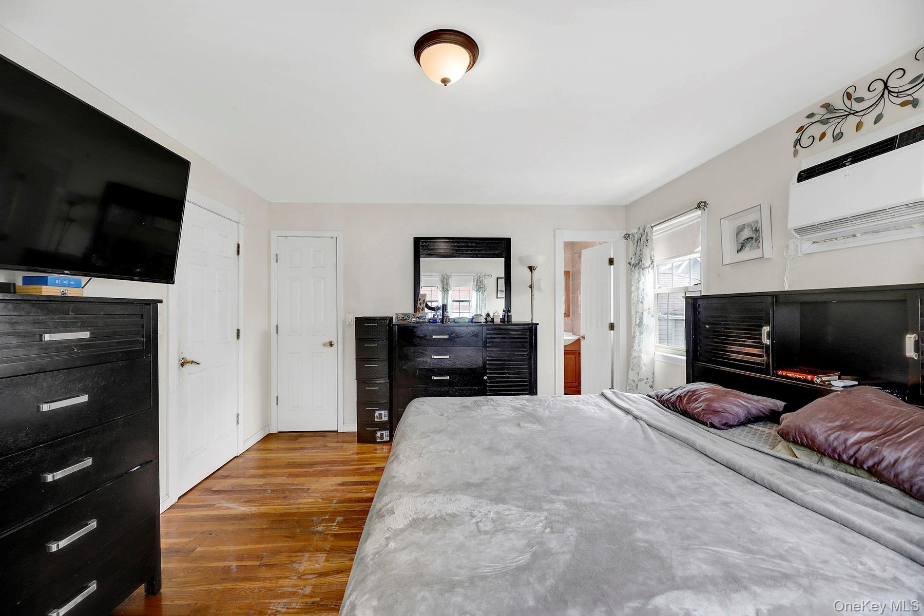 15714 Baisley Boulevard Property Photo 11