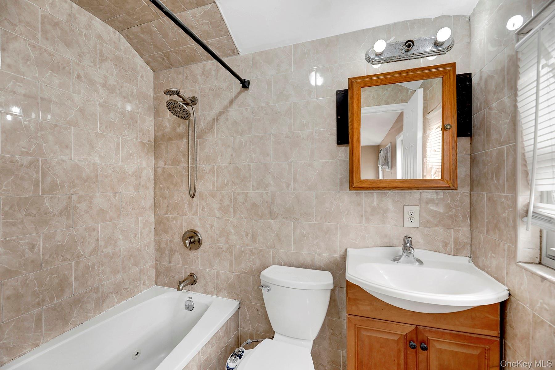 15714 Baisley Boulevard Property Photo 12
