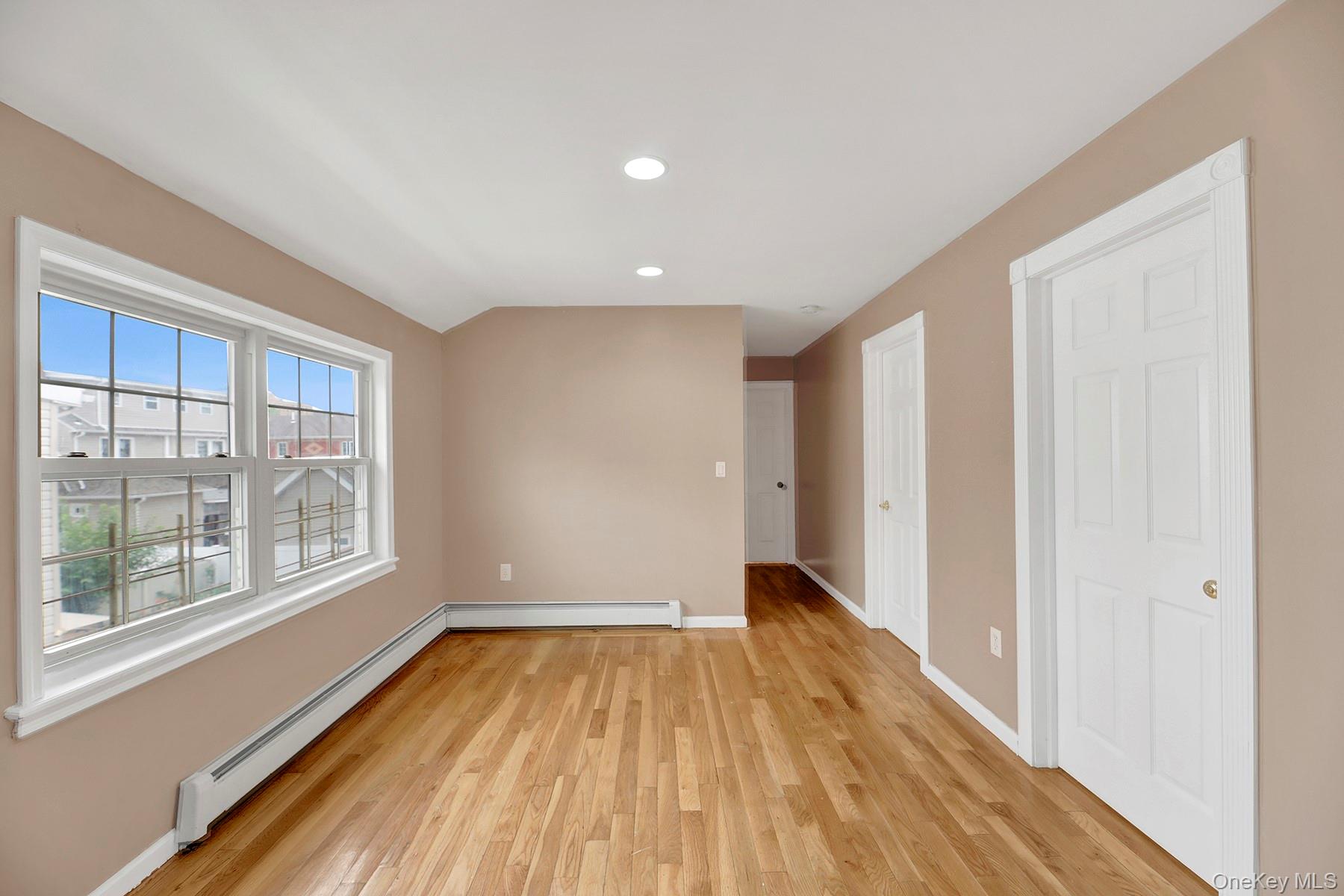 15714 Baisley Boulevard Property Photo 21