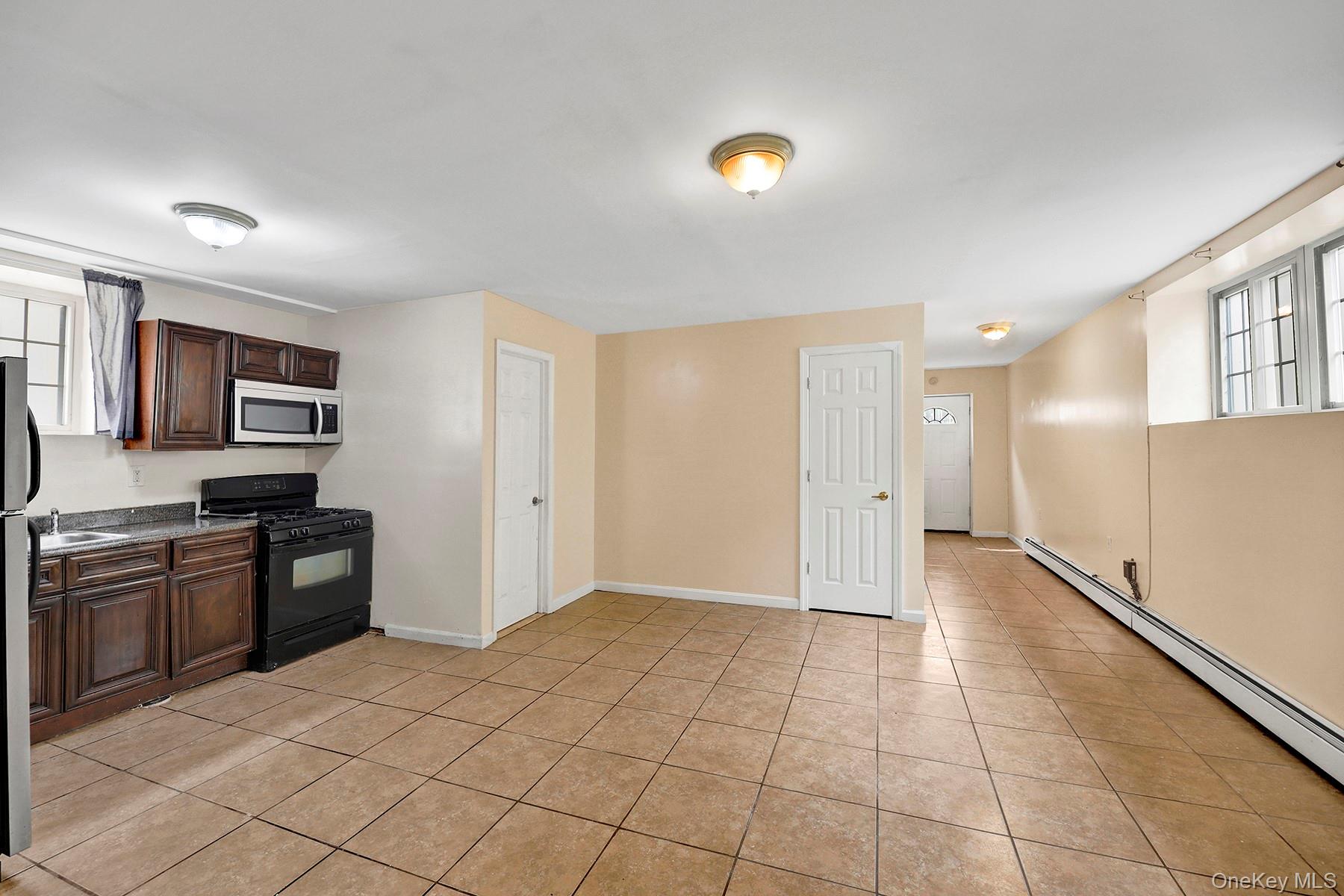 15714 Baisley Boulevard Property Photo 29