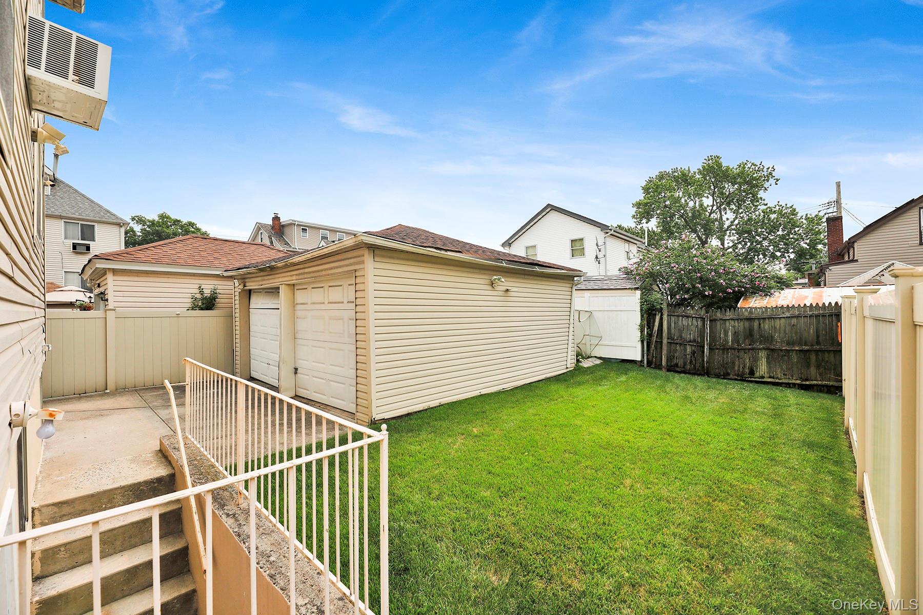 15714 Baisley Boulevard Property Photo 35