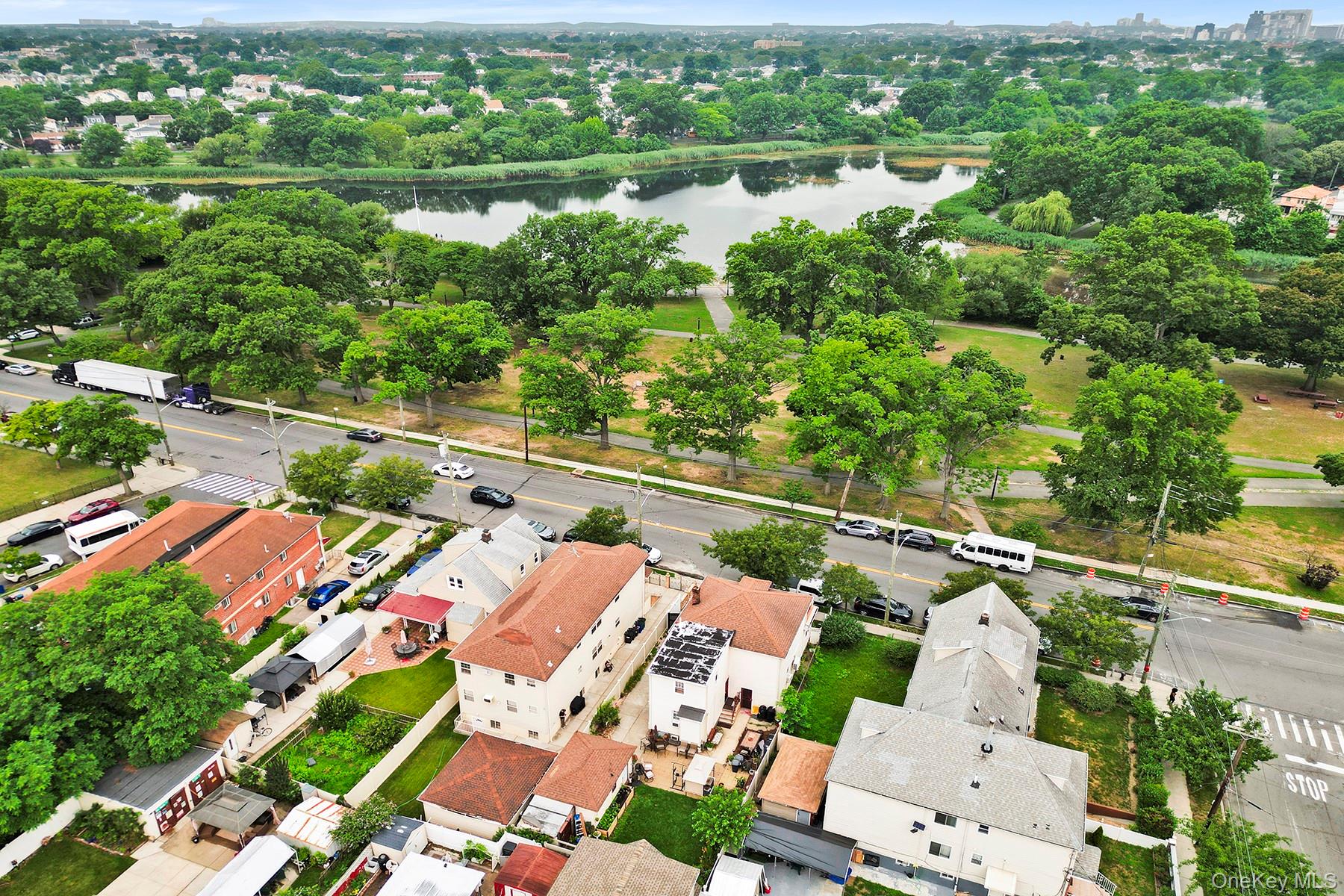 15714 Baisley Boulevard Property Photo 38