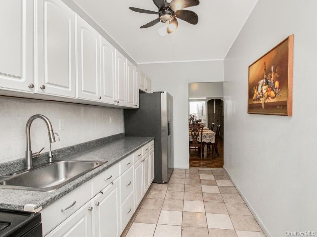 2166 Bronx Park 6d Property Photo 4