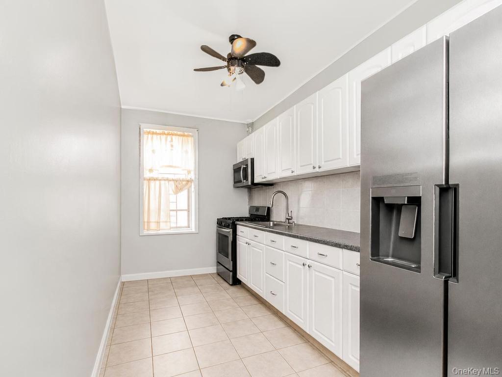 2166 Bronx Park 6d Property Photo 6