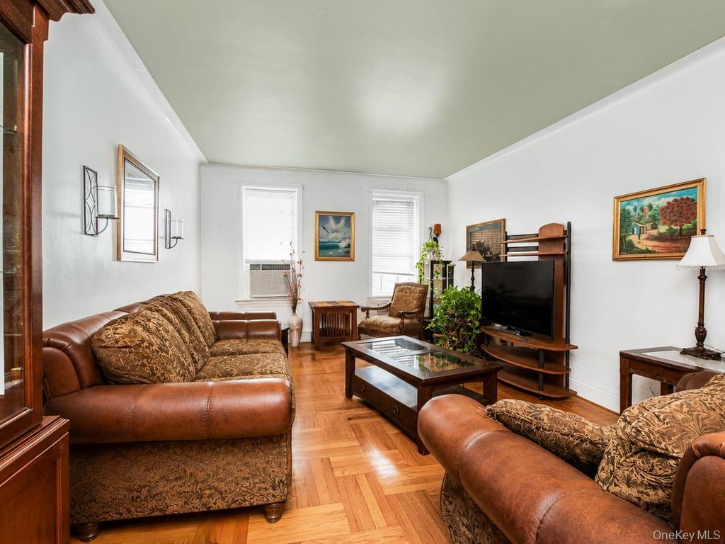 2166 Bronx Park 6d Property Photo 9