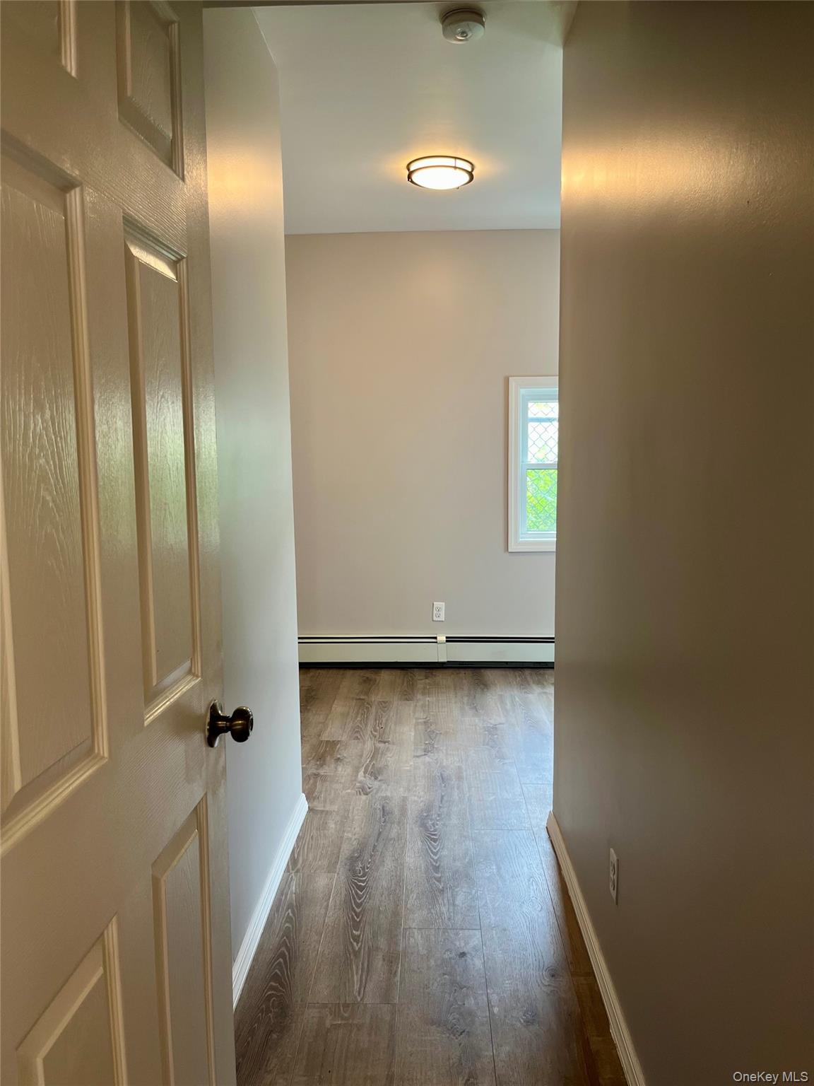6 E 2nd Street 1st Floor Property Photo 10