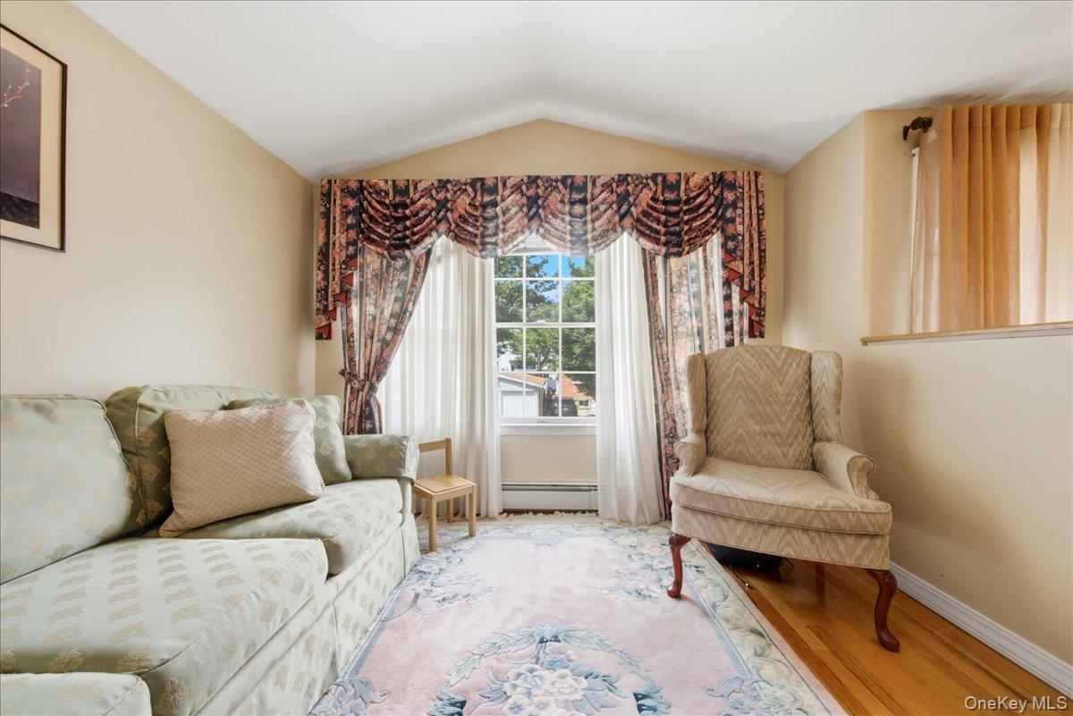 2410 Lodovick Avenue Property Photo 18