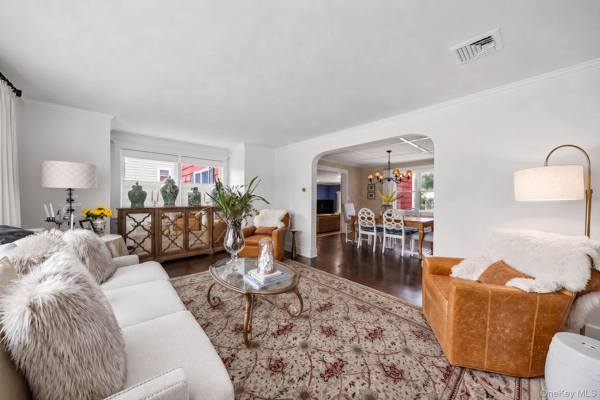 312 Riverside Drive Property Photo 6