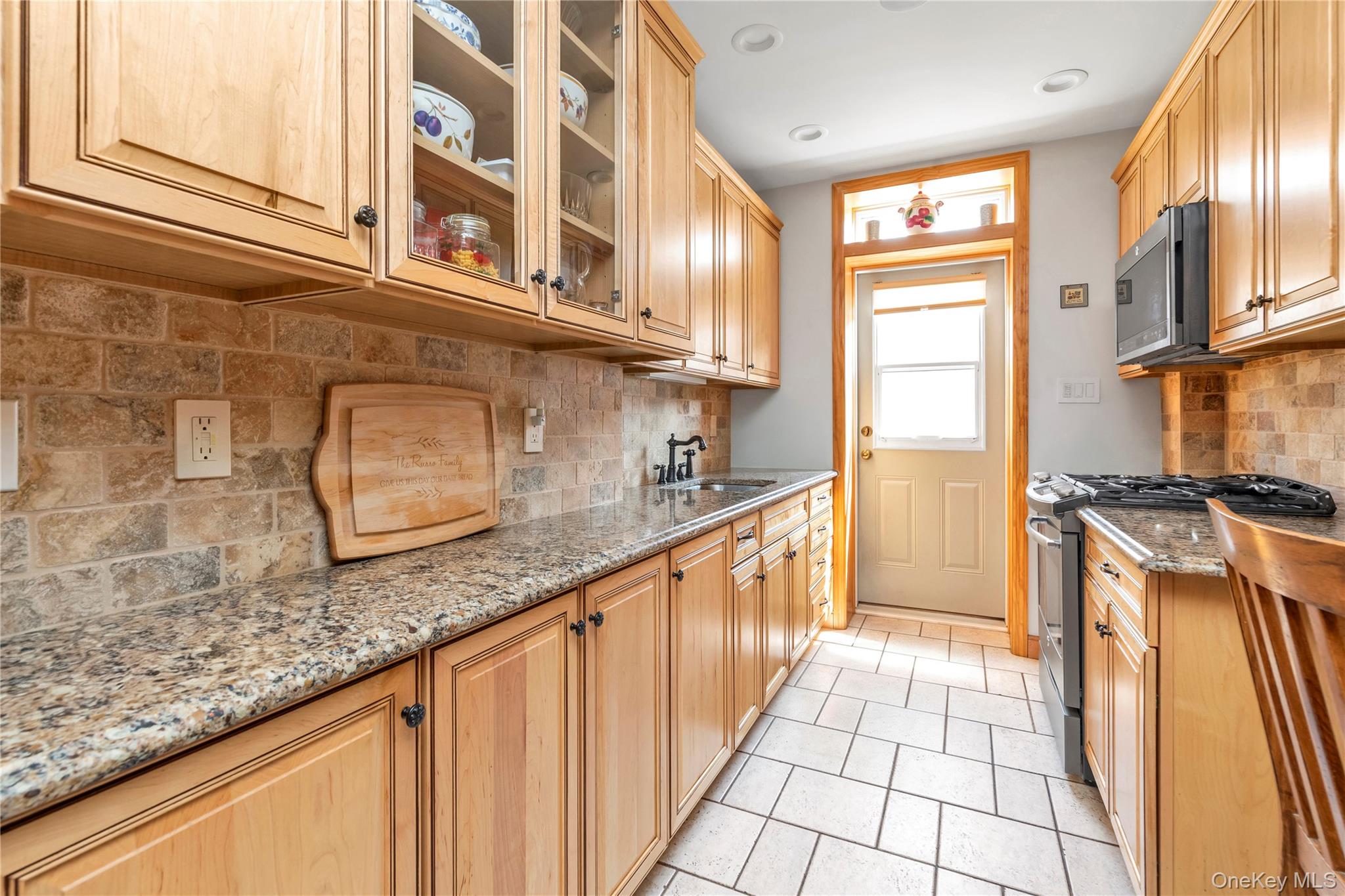 71-27 68th Street Property Photo 2