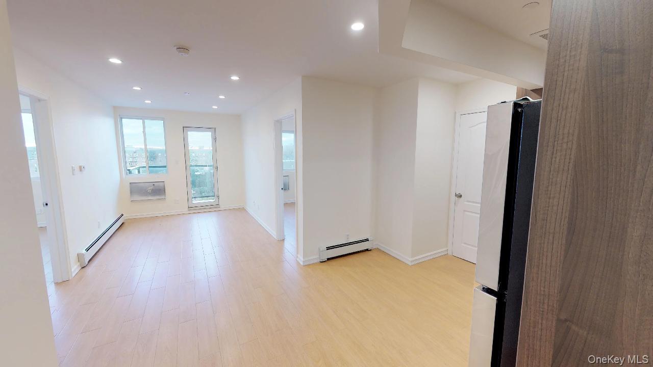 67-19 Austin Street 5a Property Photo 4
