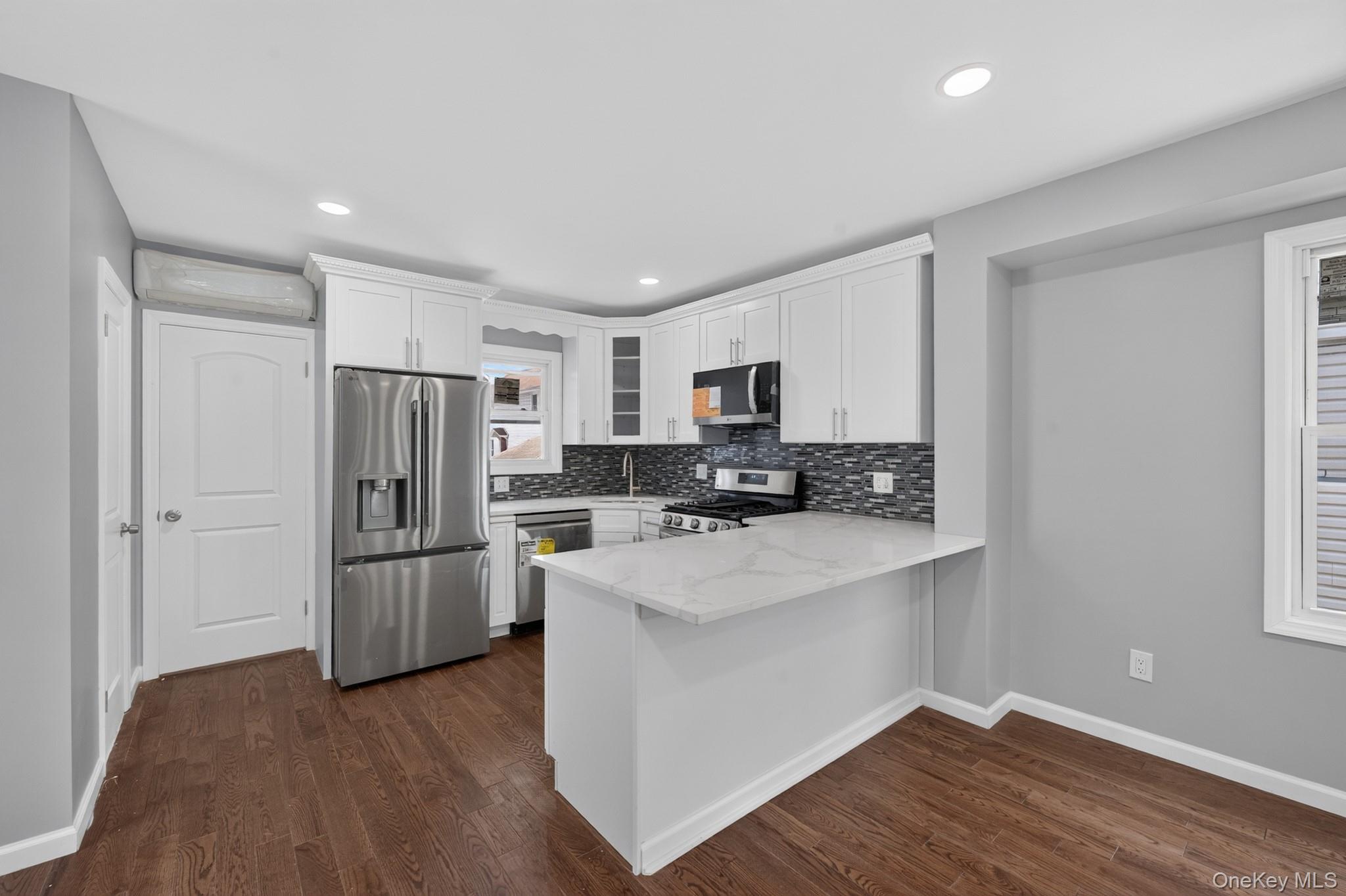 10513 133rd Street Property Photo 5