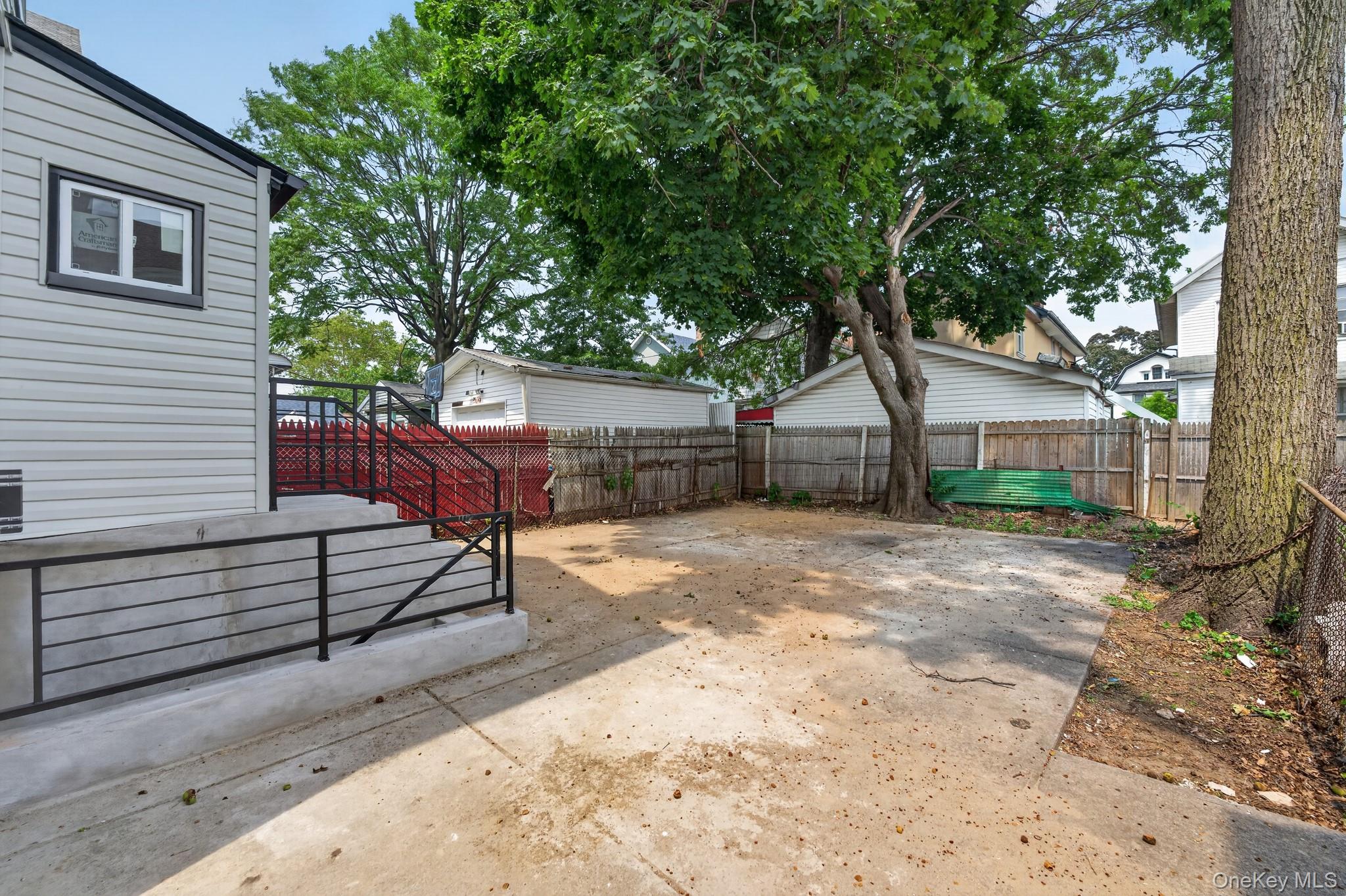 10513 133rd Street Property Photo 17