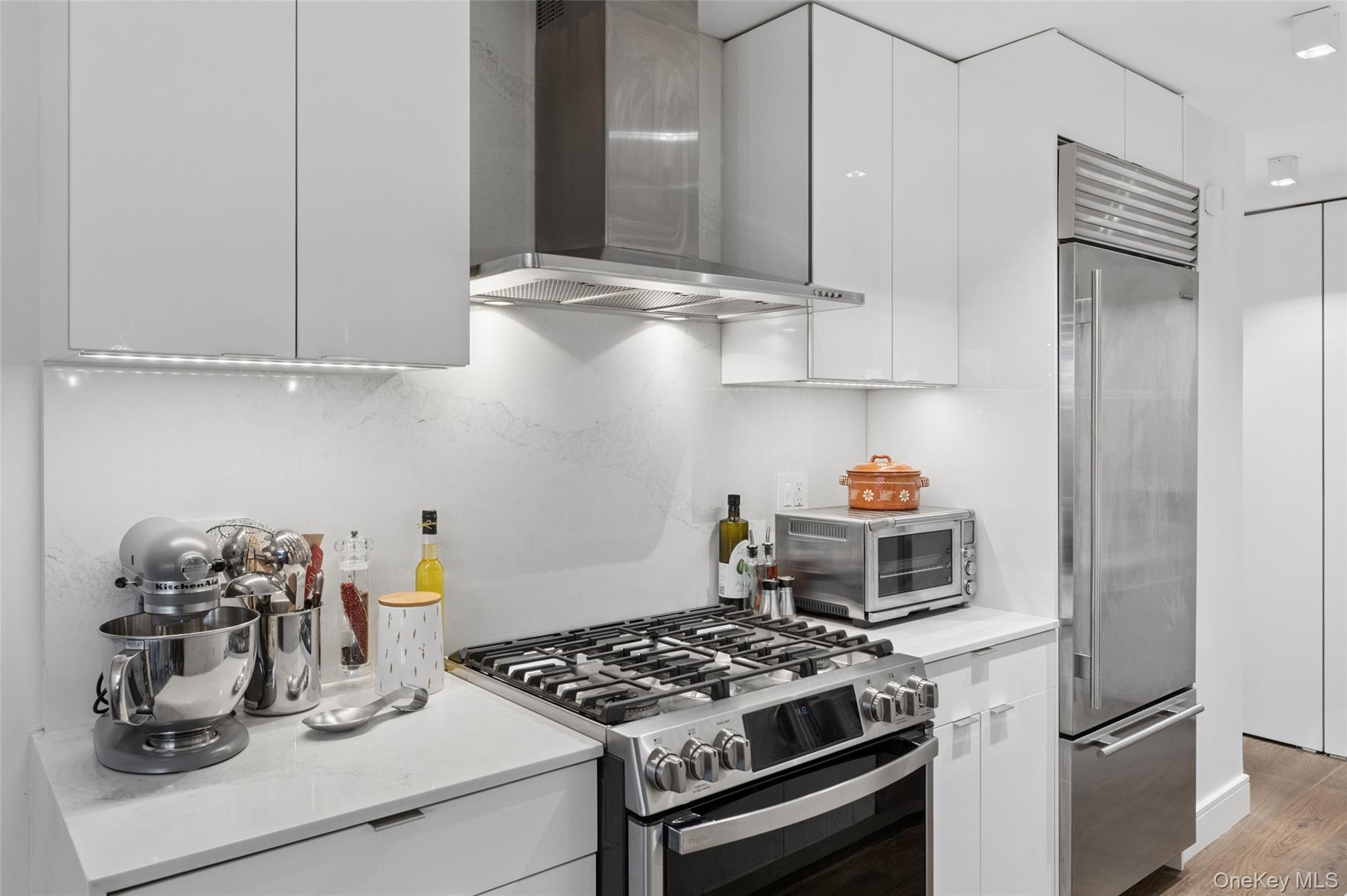 1805 215th Street 2g Property Photo 9
