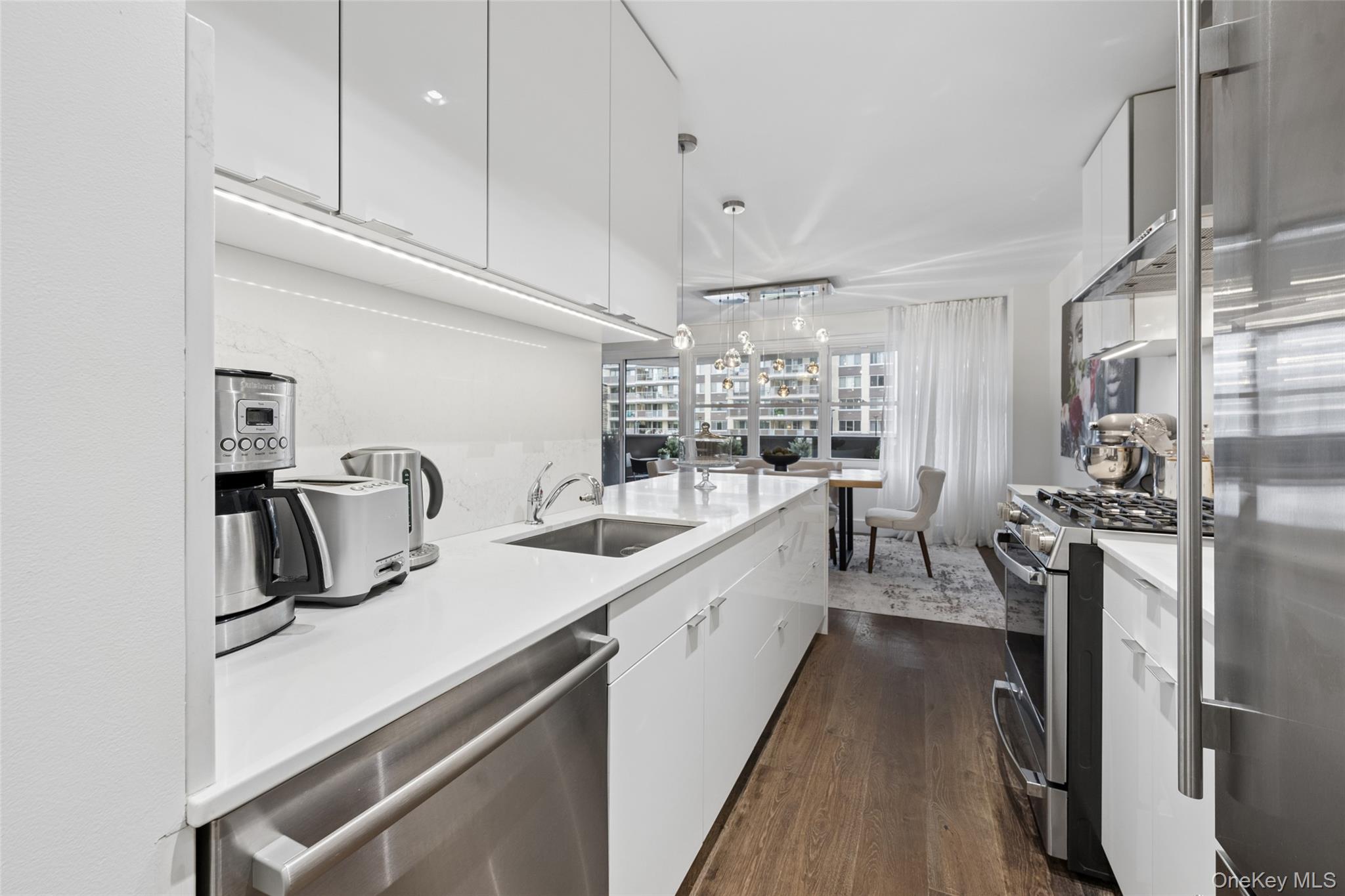 1805 215th Street 2g Property Photo 10